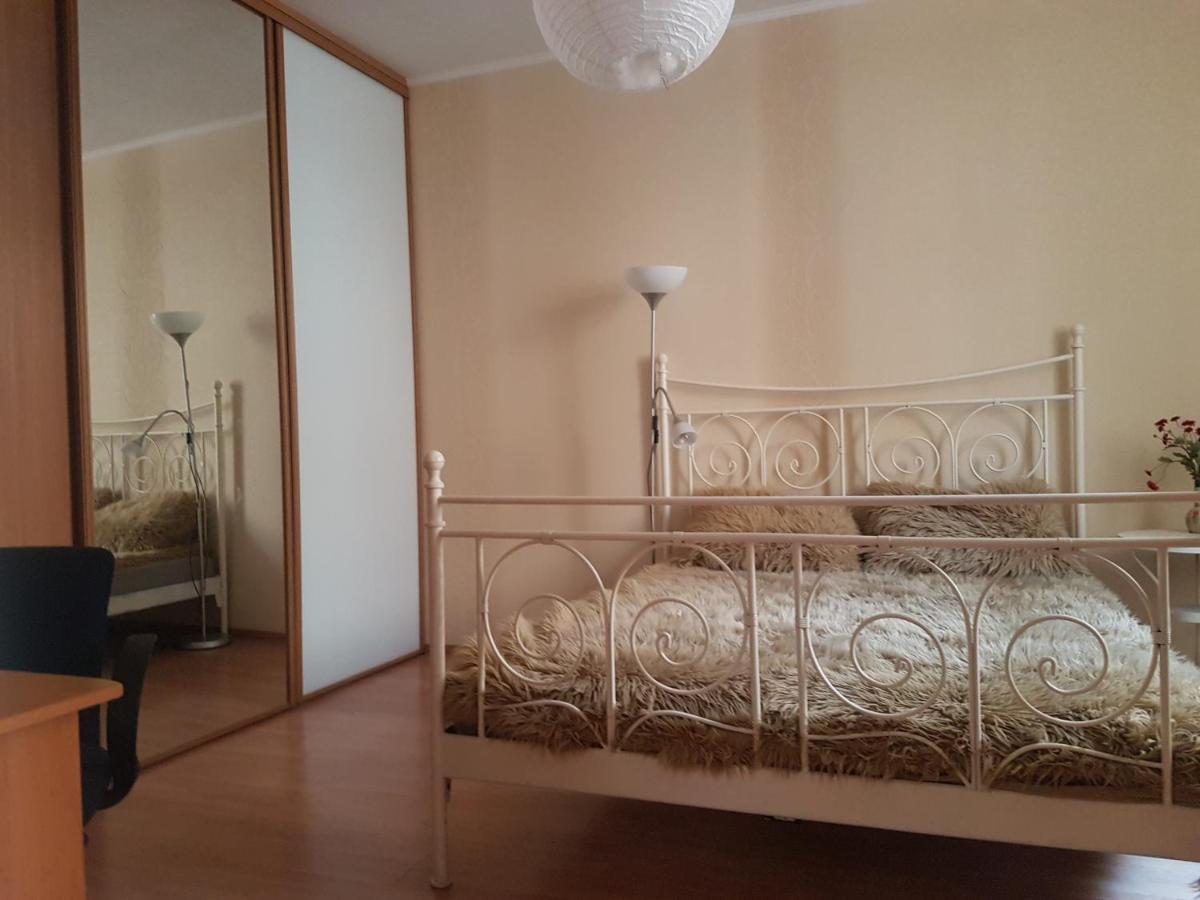 Cozy Apartment In Good Location! Riga Esterno foto