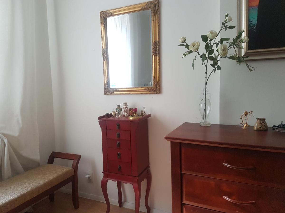 Cozy Apartment In Good Location! Riga Esterno foto